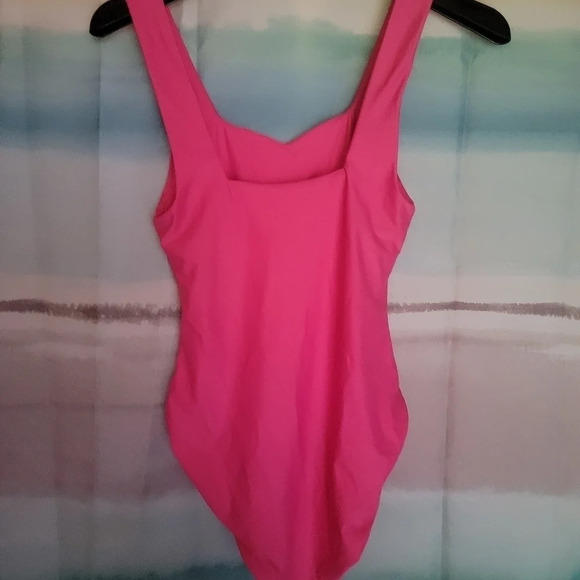 Swimsuit sample - Picture 2 of 5